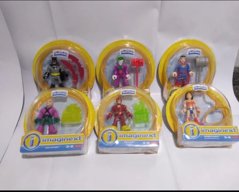 Kit com 12 brinquedos