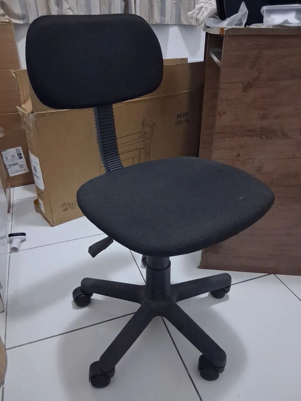 Escrivaninha e cadeira - Foto 2