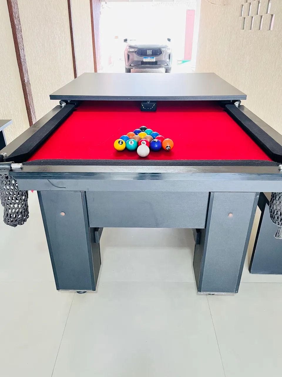 Vende-se mesa de sinuca e jantar com 2 bancos. - Foto 3