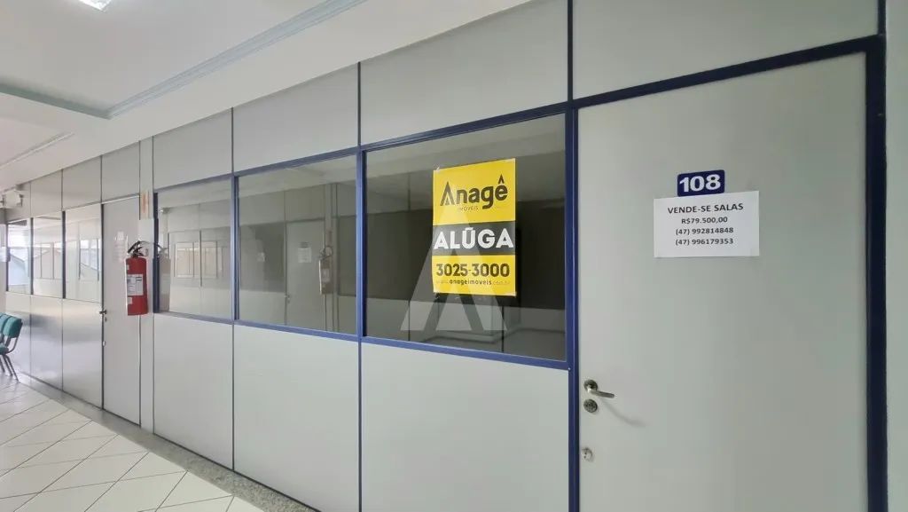 Sala comercial localizada no Centro de Joinville, possuindo 30m². - Foto 4