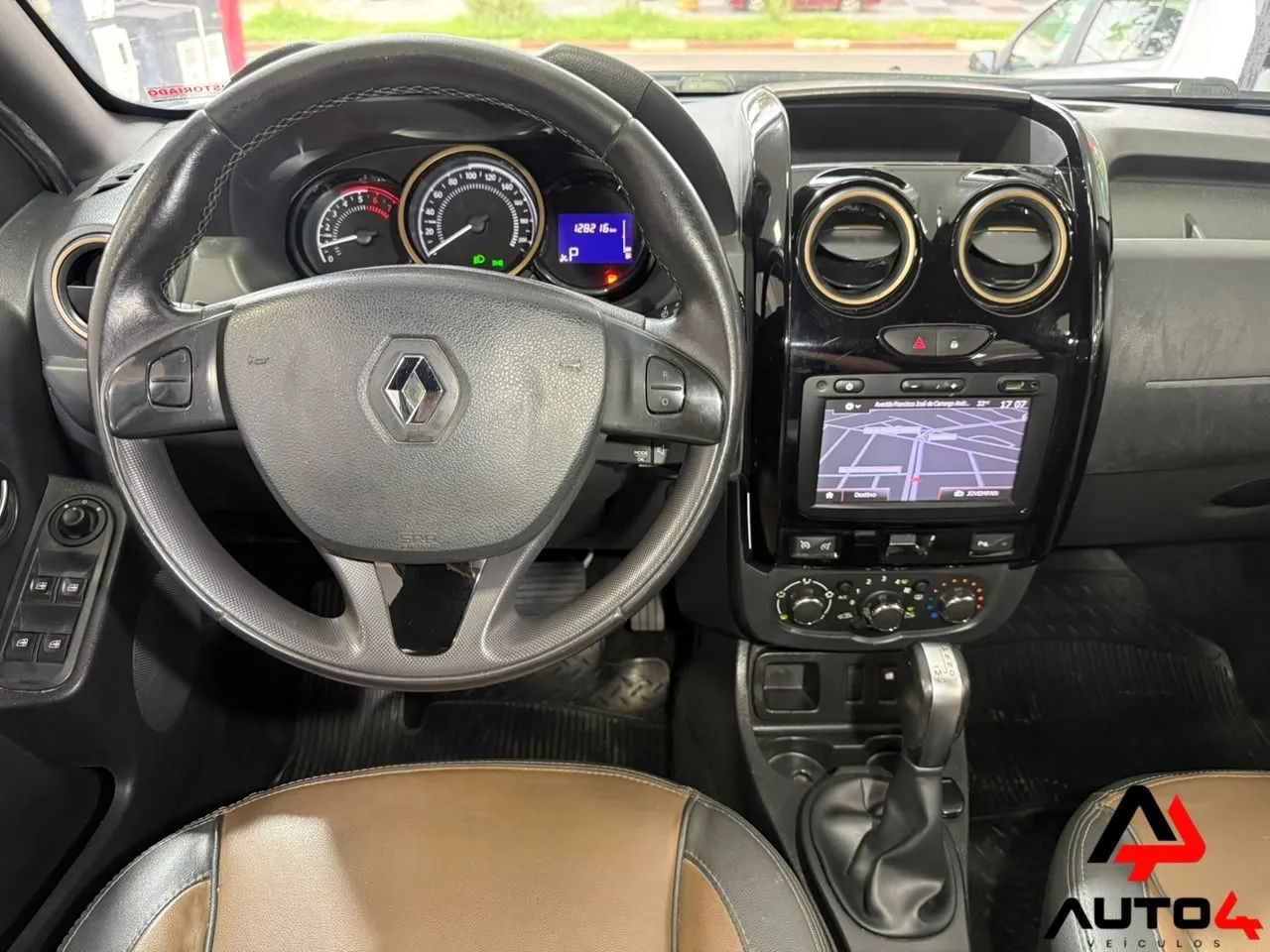 Renault Duster Dynamique 2.0 Hi-flex 16V Aut. 2017 - Foto 2