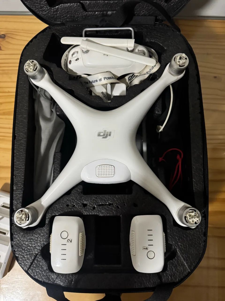 DJI PHANTOM 4 completo - Foto 3