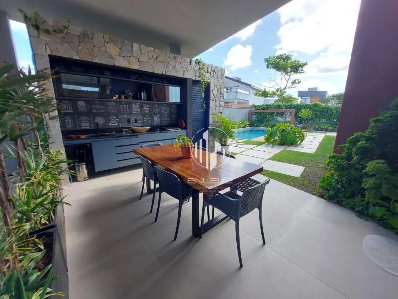Casa de 240m2 com 3 Suítes, Semi Mobiliada no Alphaville Paraíba - Foto 3