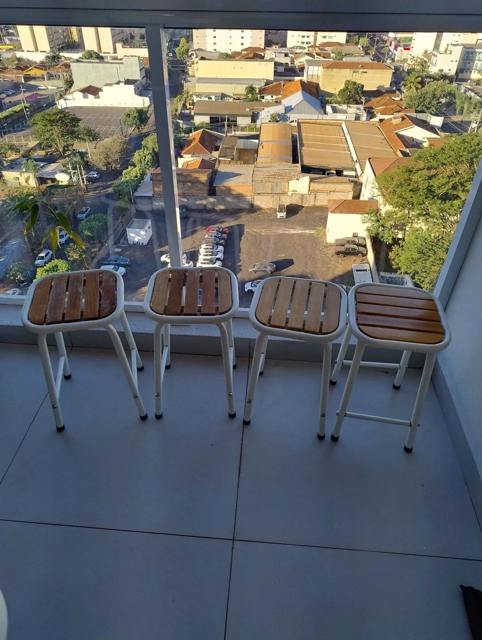 Mesa para sacada ou quintal - Foto 3