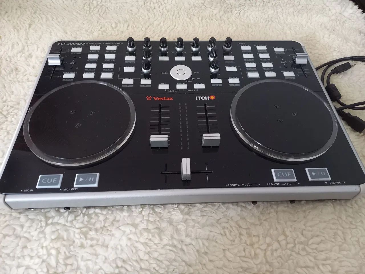 Controlador de DJ Vestax VCI 300 MK IIII - Instrumentos musicais