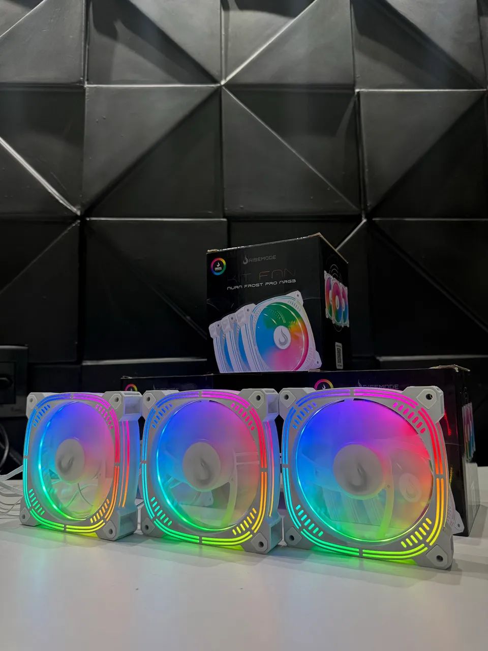 Kit 3 fans ARGB Aura white + controladora  - Foto 3