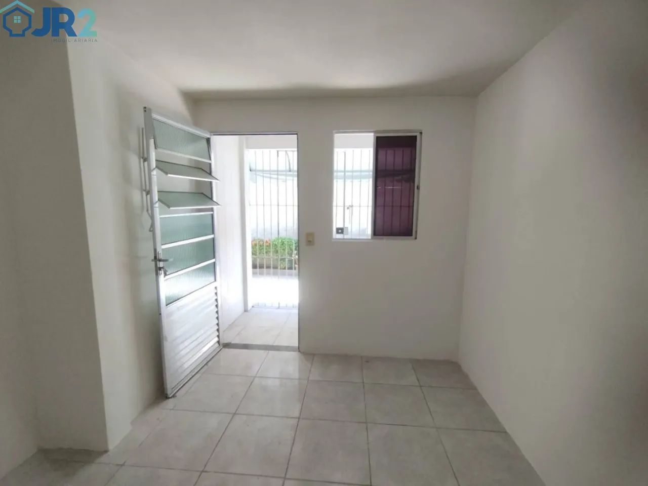CASA EM CANDEIAS PRONTA PARA MORAR