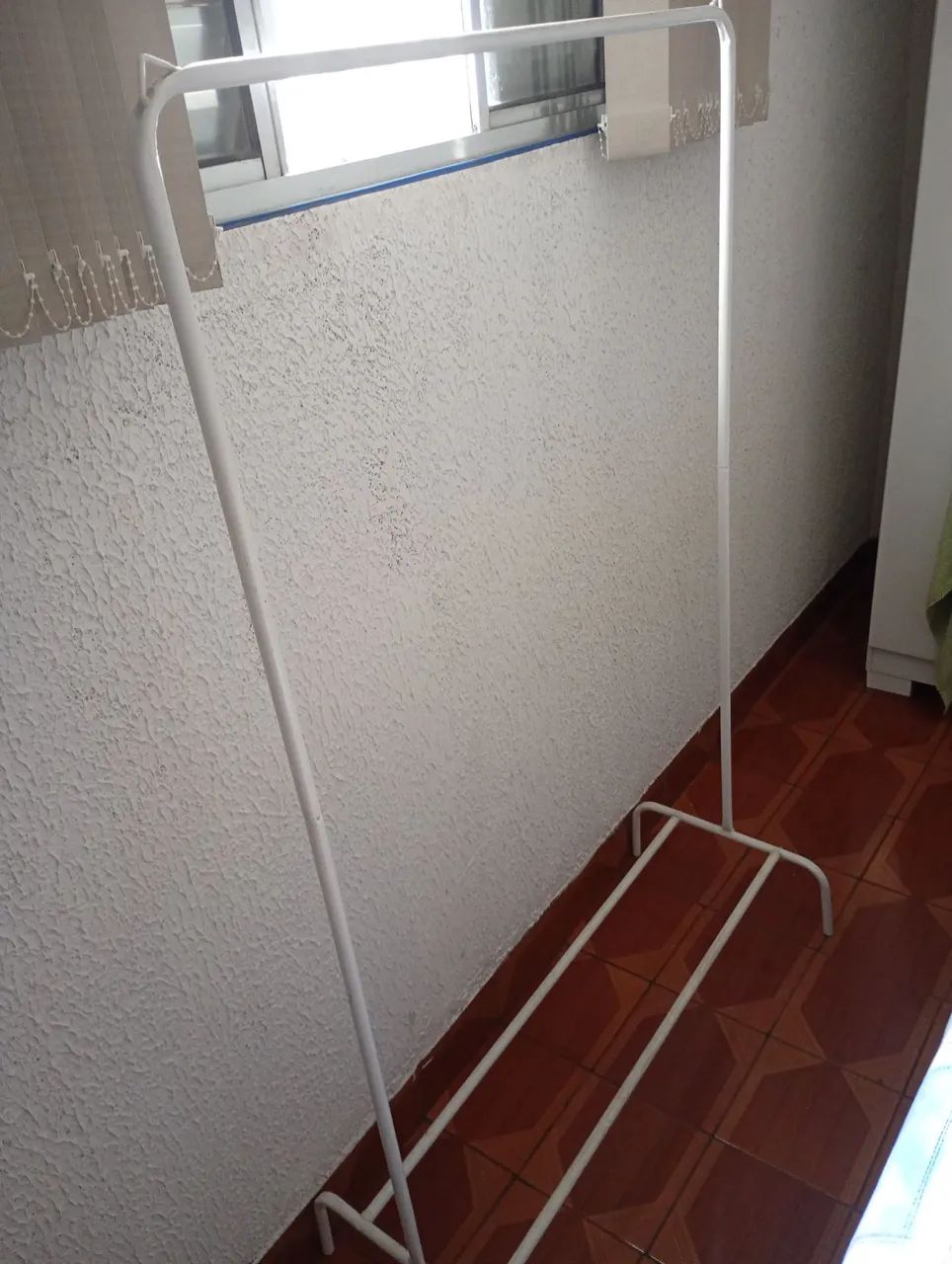 Cabideiro de roupas  - Foto 2