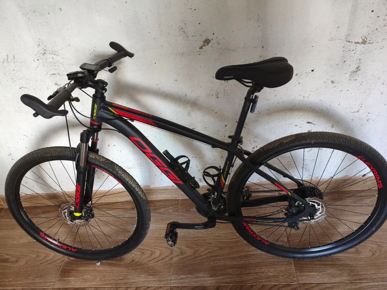 Bicicleta Oggi HDS 2024 Semi-nova