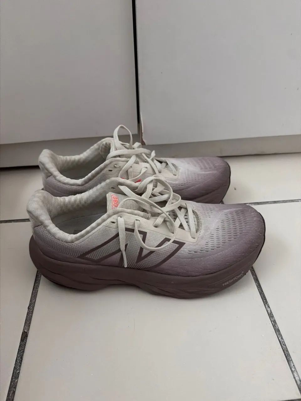 Tênis NB v14 1080