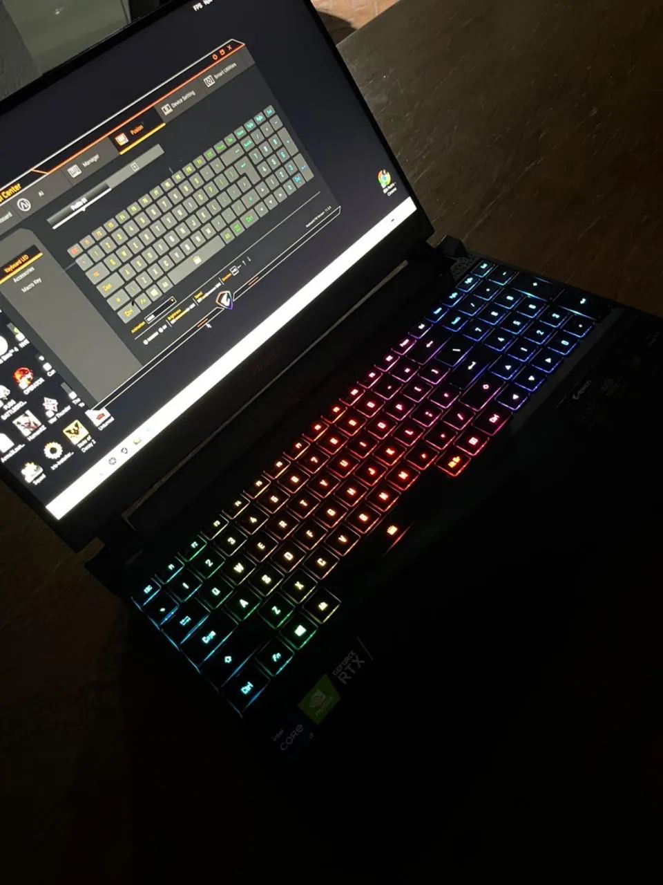 Notebook gamer Aorus - Foto 5