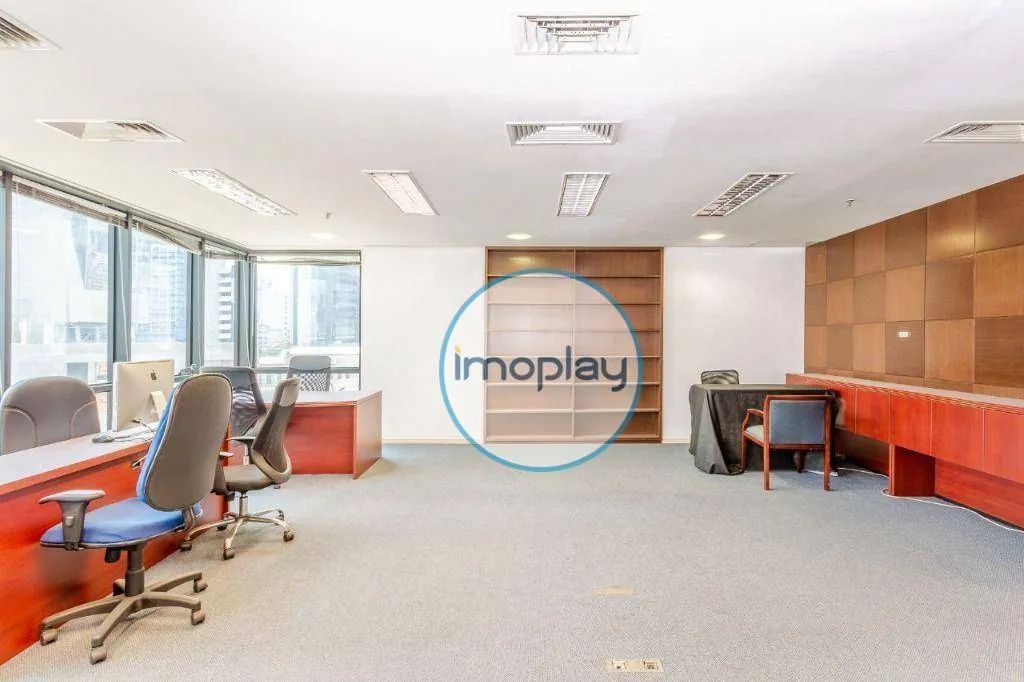 Conjunto comercial em Pinheiros próximo a Av. Brg. Faria Lima,