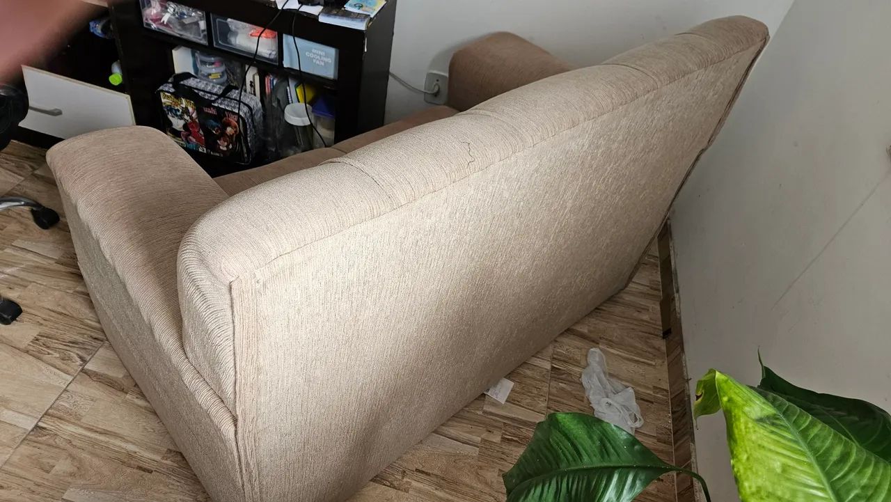 Sofá 2 lugares Marrom em perfeito estado - Foto 4