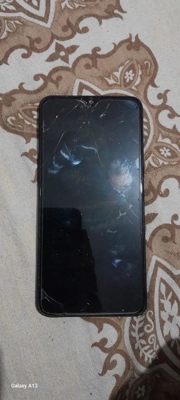 Vendo Samsung Galaxy A10s (tendo que trocar o display) - Foto 2