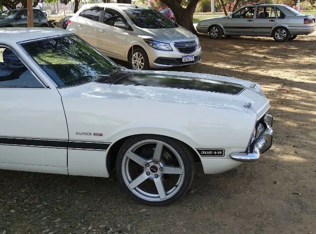 Ford Maverick Super Luxo Coupe V8 16V Gasolina 2P Manual 1975