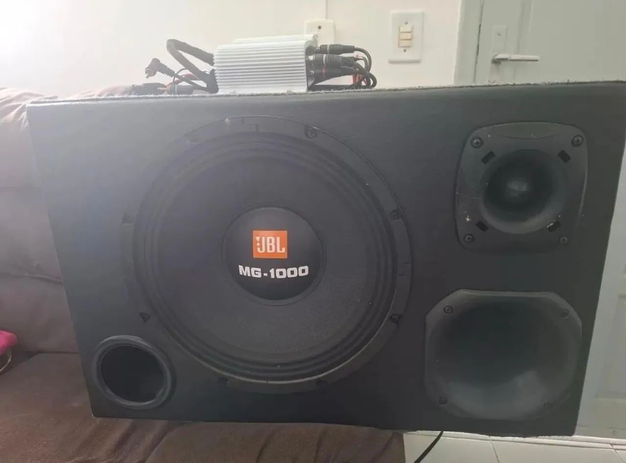 Caixa de Som JBL MG1000 12? + Módulo Taramps 400X4