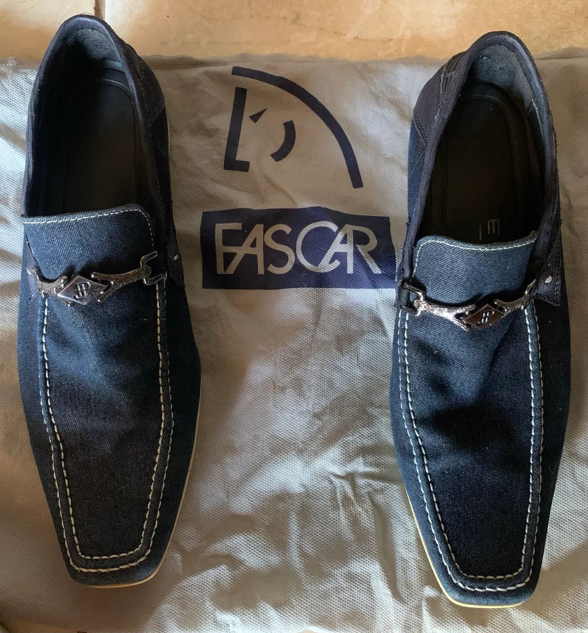 Sapatos de marcas  - Foto 2