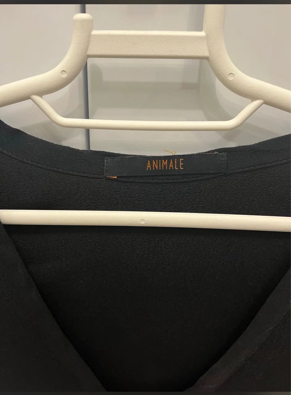 Blusa preta em crepe Animale TAM G - Foto 4