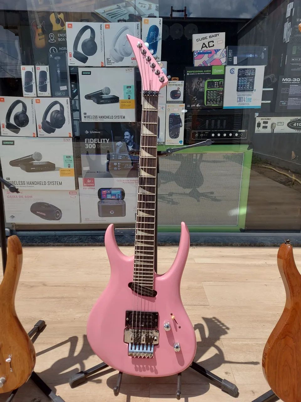Guitarra Tagima T0 Original  - Foto 4