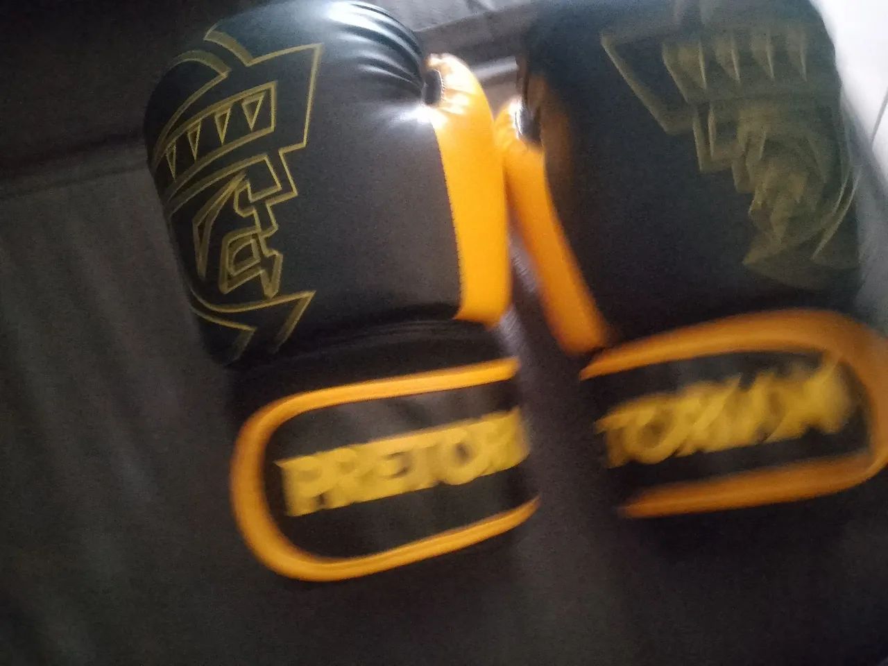 Luva de muay thai 