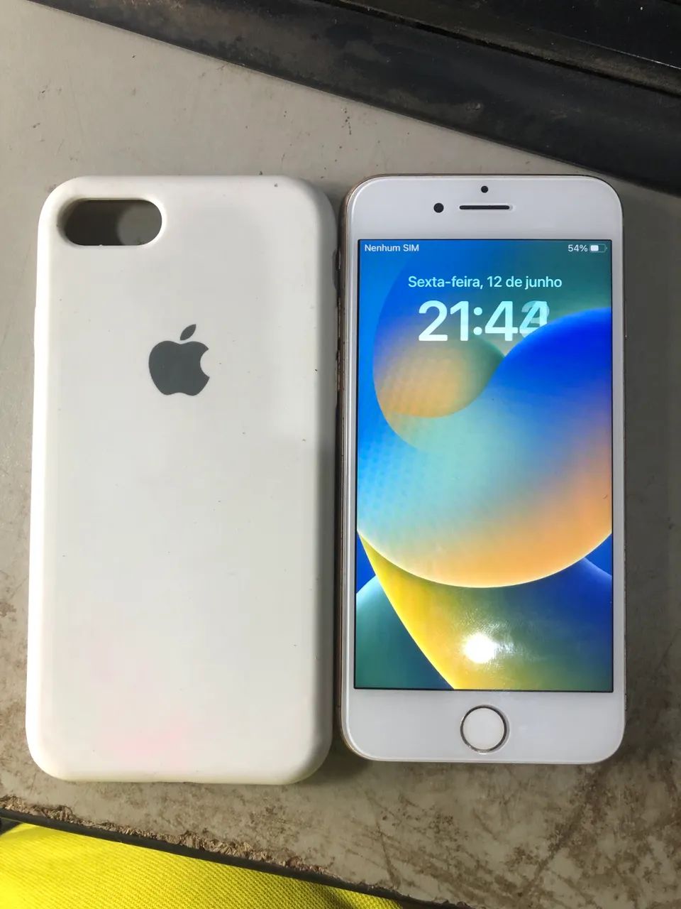 Celular iPhone 8