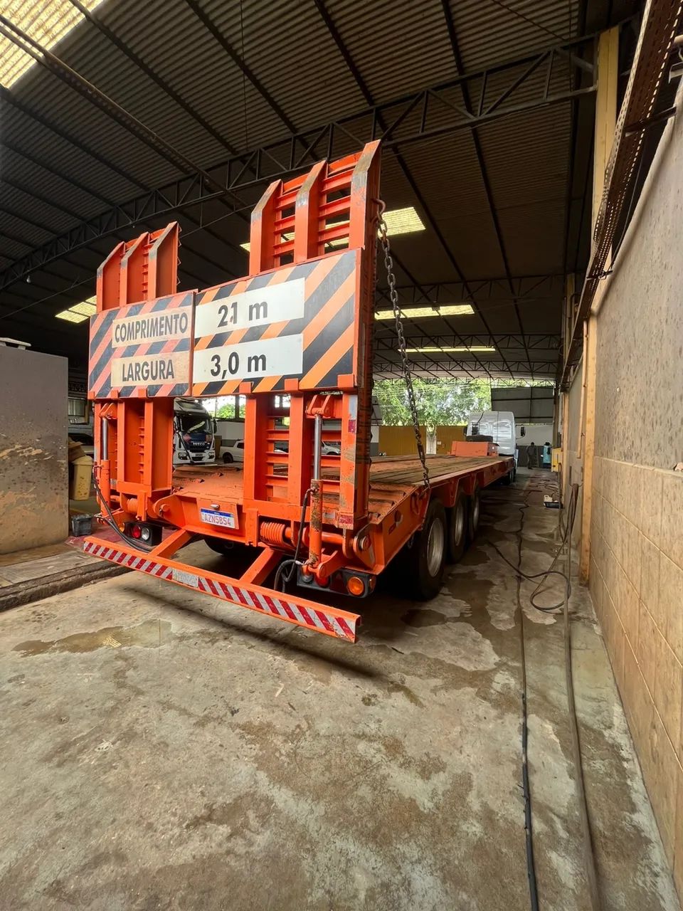 Carreta prancha 3 eixos com ABS - Foto 4