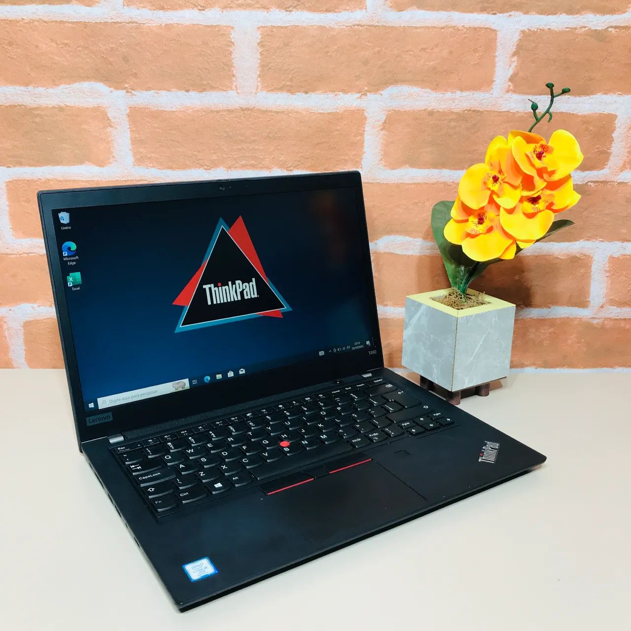 Notebook Lenovo i5 de 8ª Geração/ Ram 8GB/ Ssd 256GB/ Placa Intel