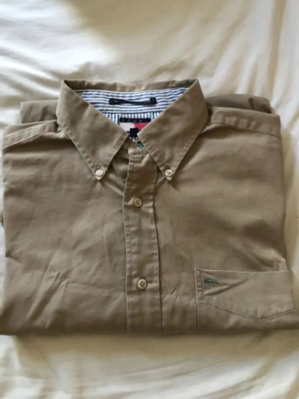 Camisa Tommy Hilfiger Original - Bege Khaki 100% Algodão - Tam M - Ja usada algumas vezes 