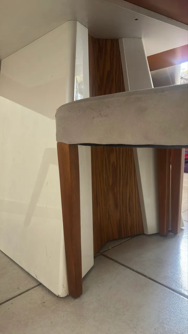 Mesa de vidro quadrada c/ 8 cadeiras - Foto 4