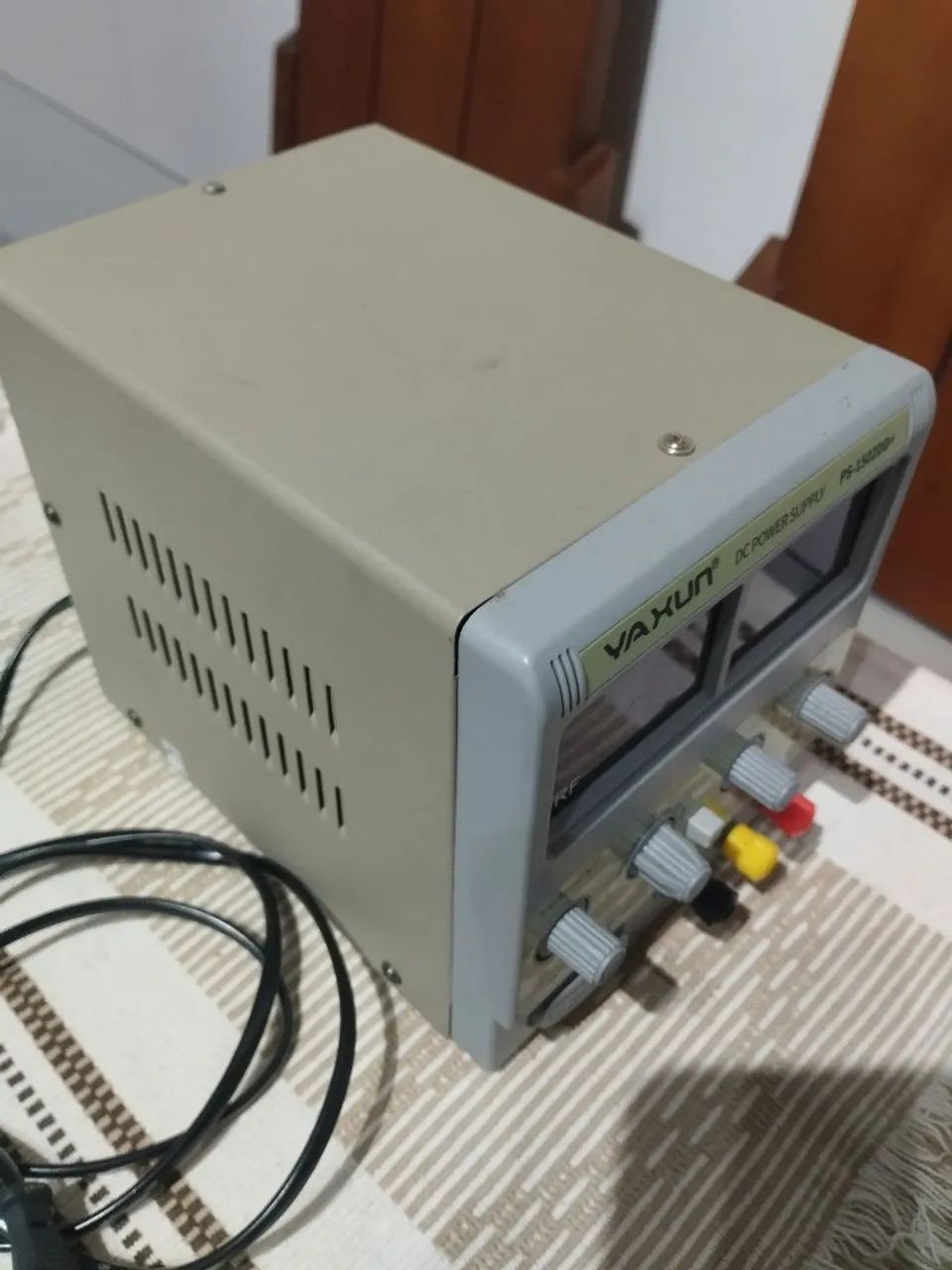 Fonte de bancada  - Foto 4