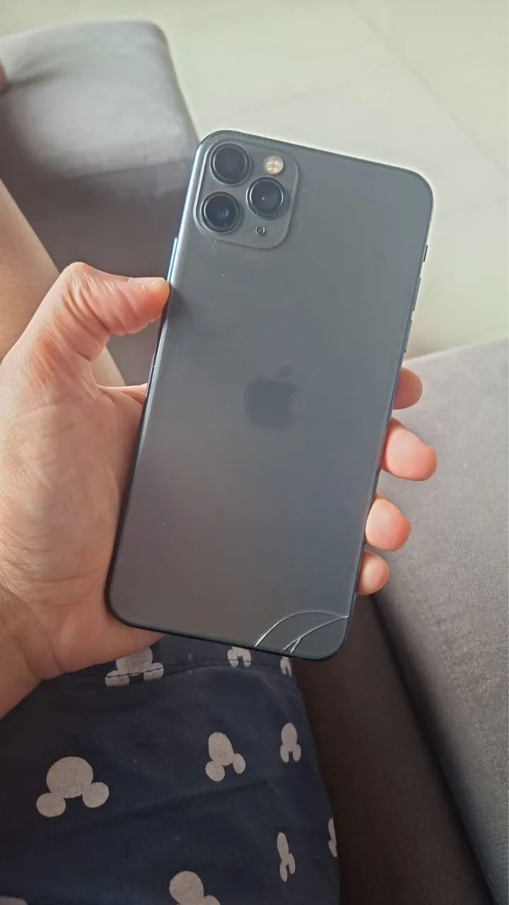 iPhone 11 Pro Max - Foto 2