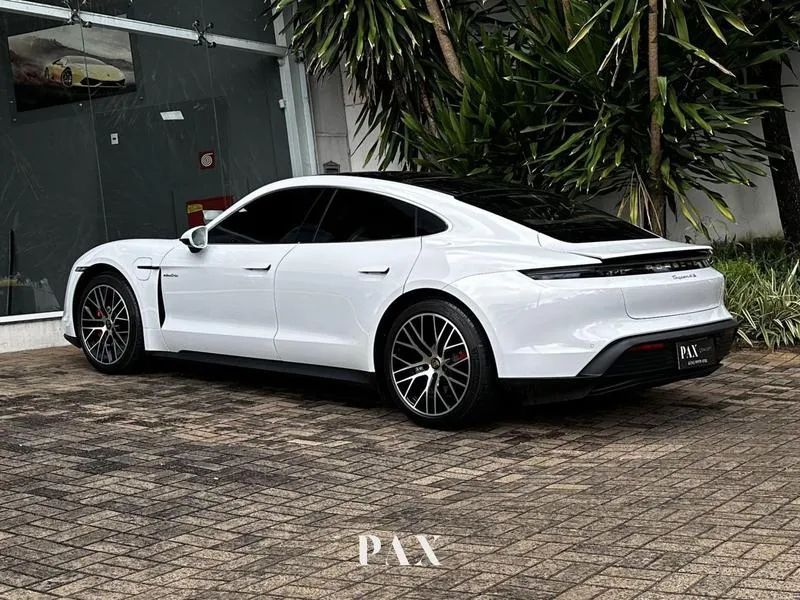 Porsche Taycan 4S (elétrico) 2023 - Foto 3