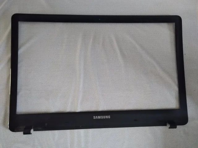 Moldura Samsung Np300E5m