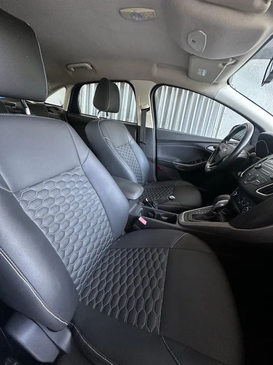 Ford Focus Fastback Se/se Plus 2.0 Flex Aut. 2016 - Foto 2