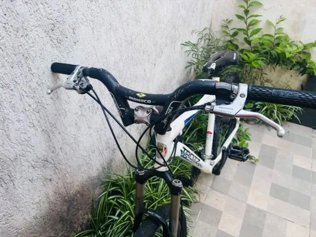 Bicicleta Trotz branco usada  - Foto 4