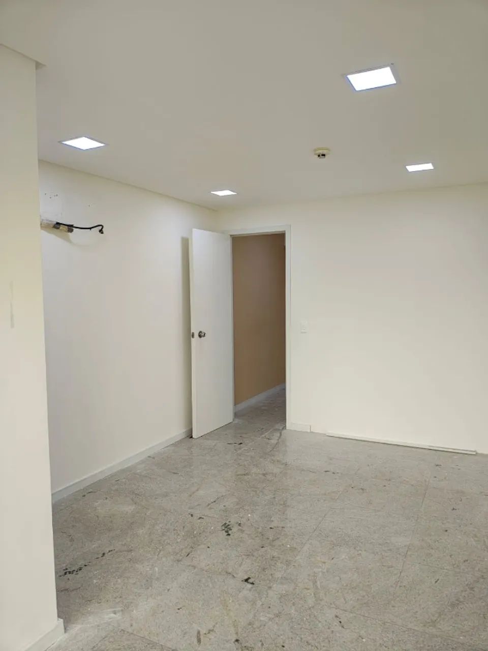 Aluguel de Sala Comercial - 27m2 - Foto 3