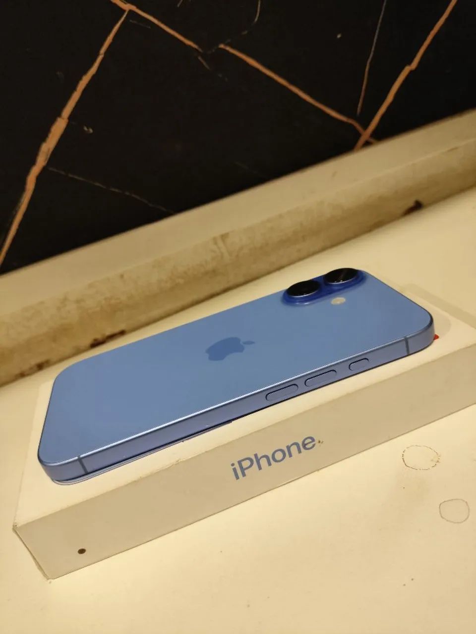 iPhone 16 em estado de novo  - Foto 3