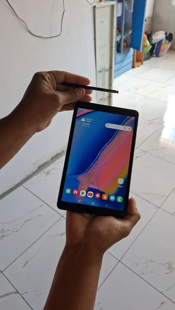 Tab A Tablet Samsung com Caneta S Pen 32Gbs 8 polegadas pega chip e faz ligacao