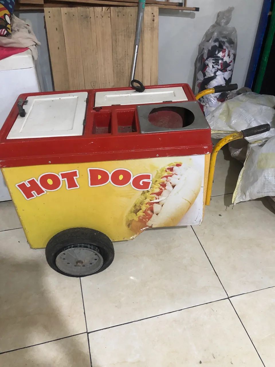 Carrinho de cachorro quente 