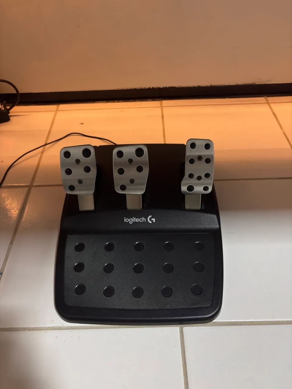 Volante Logitech G920 + Pedais - Xbox/PC - Foto 3