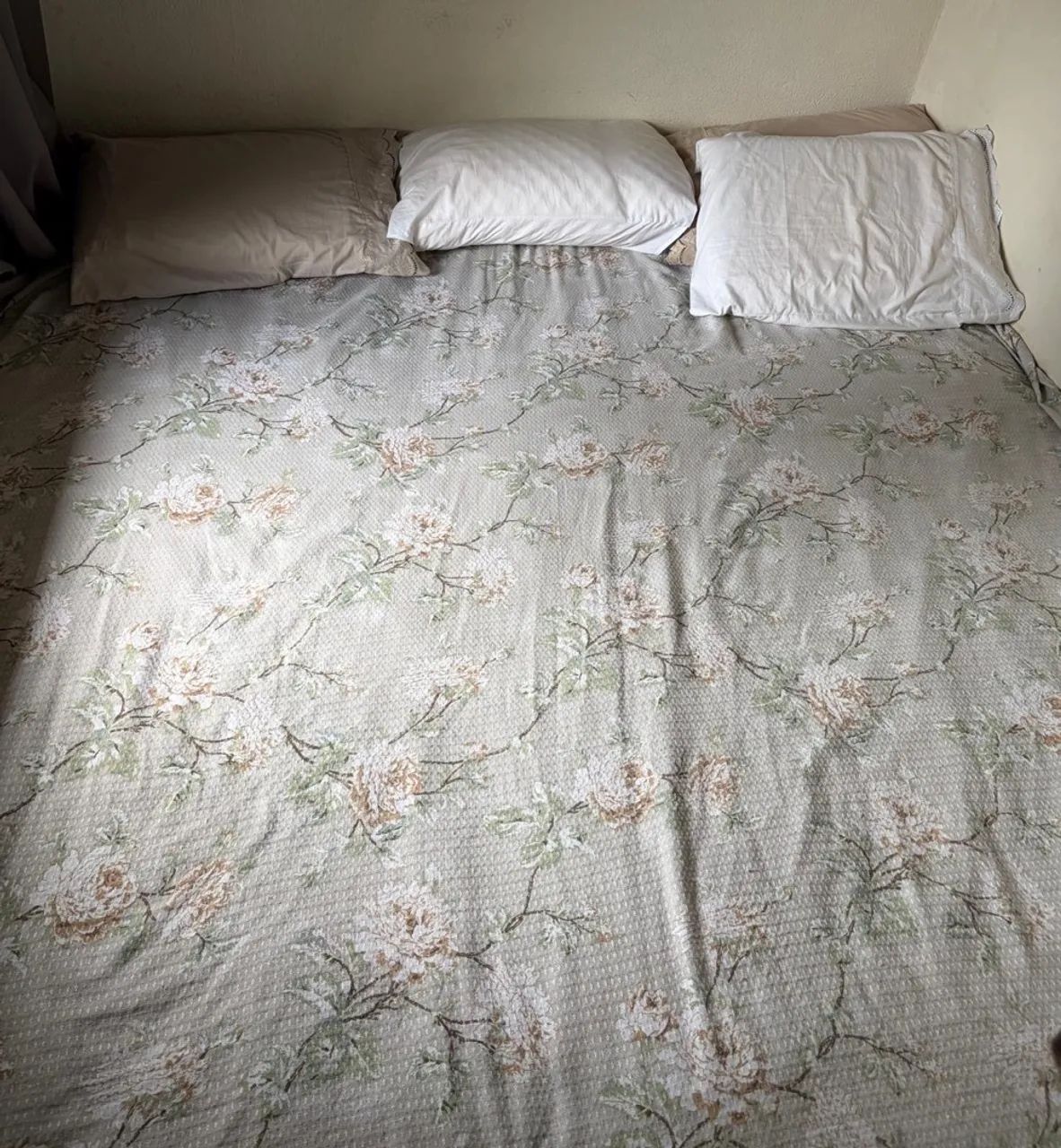 Cama King - molas ensacadas individuais 