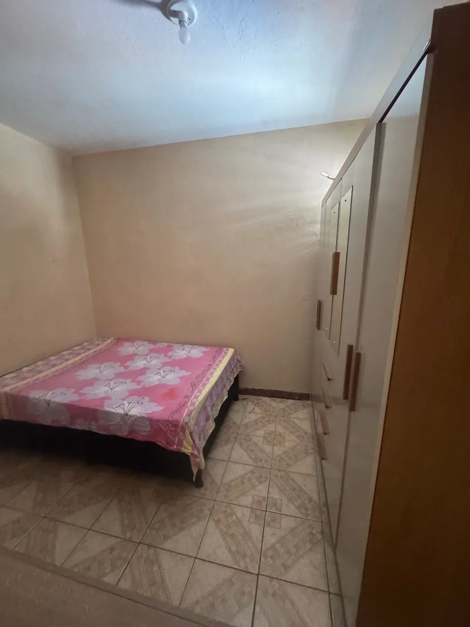 Alugo casa JABOTIANA JK