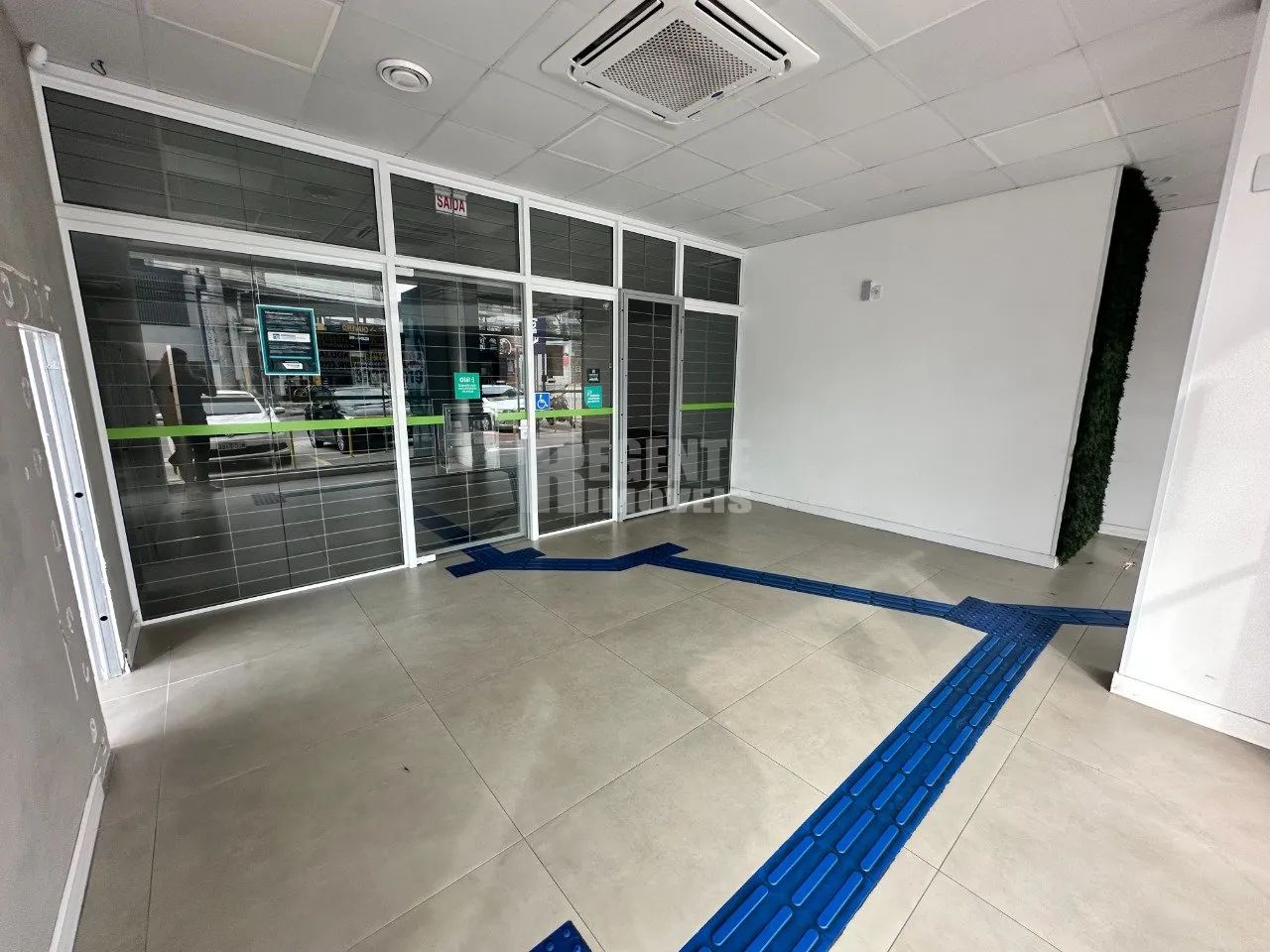 Excelente loja comercial para locação no bairro Trindade! - Foto 3