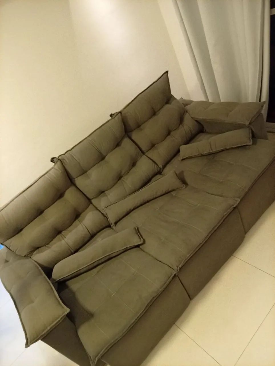 Sofá Retrátil e Reclinável 3 Lugares
