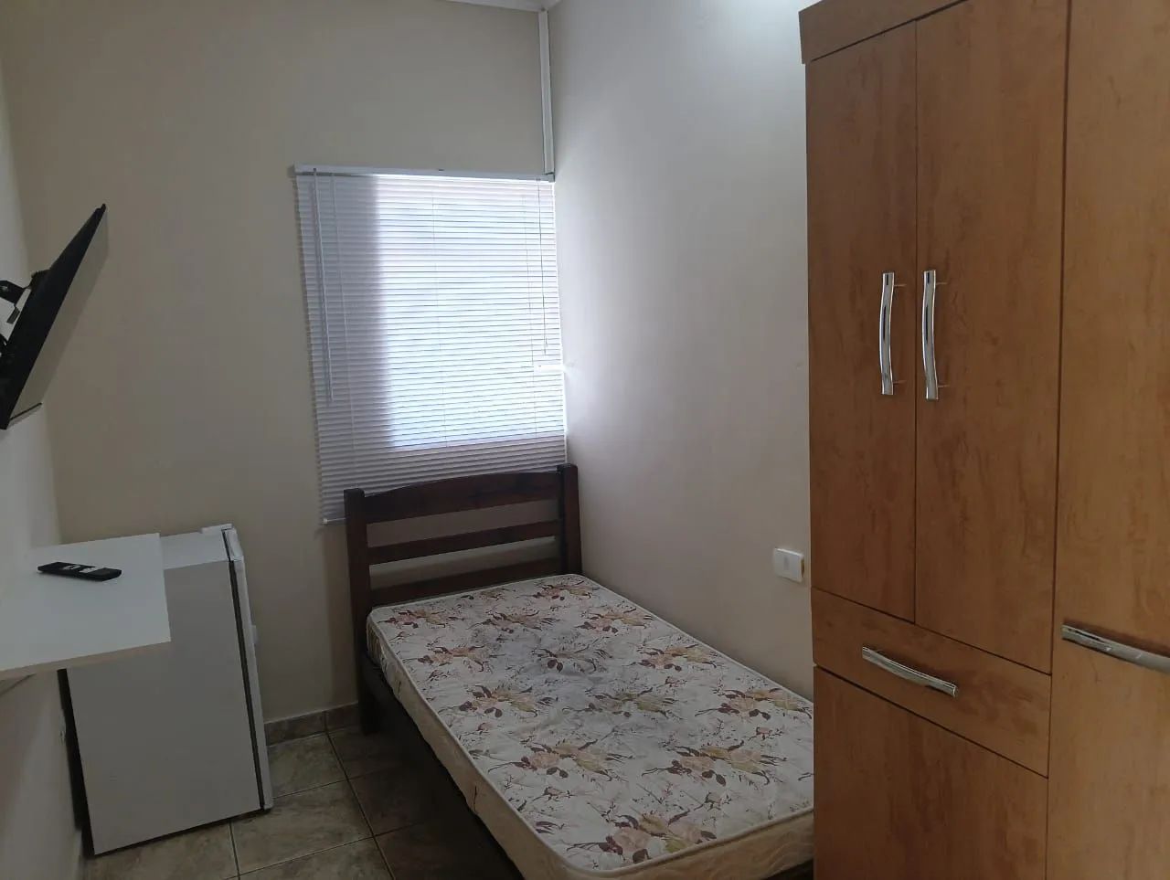 Quarto individual para locação - Foto 4