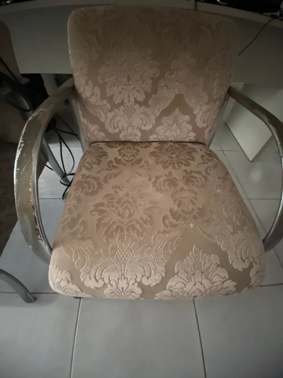 2poltronas de cetim 