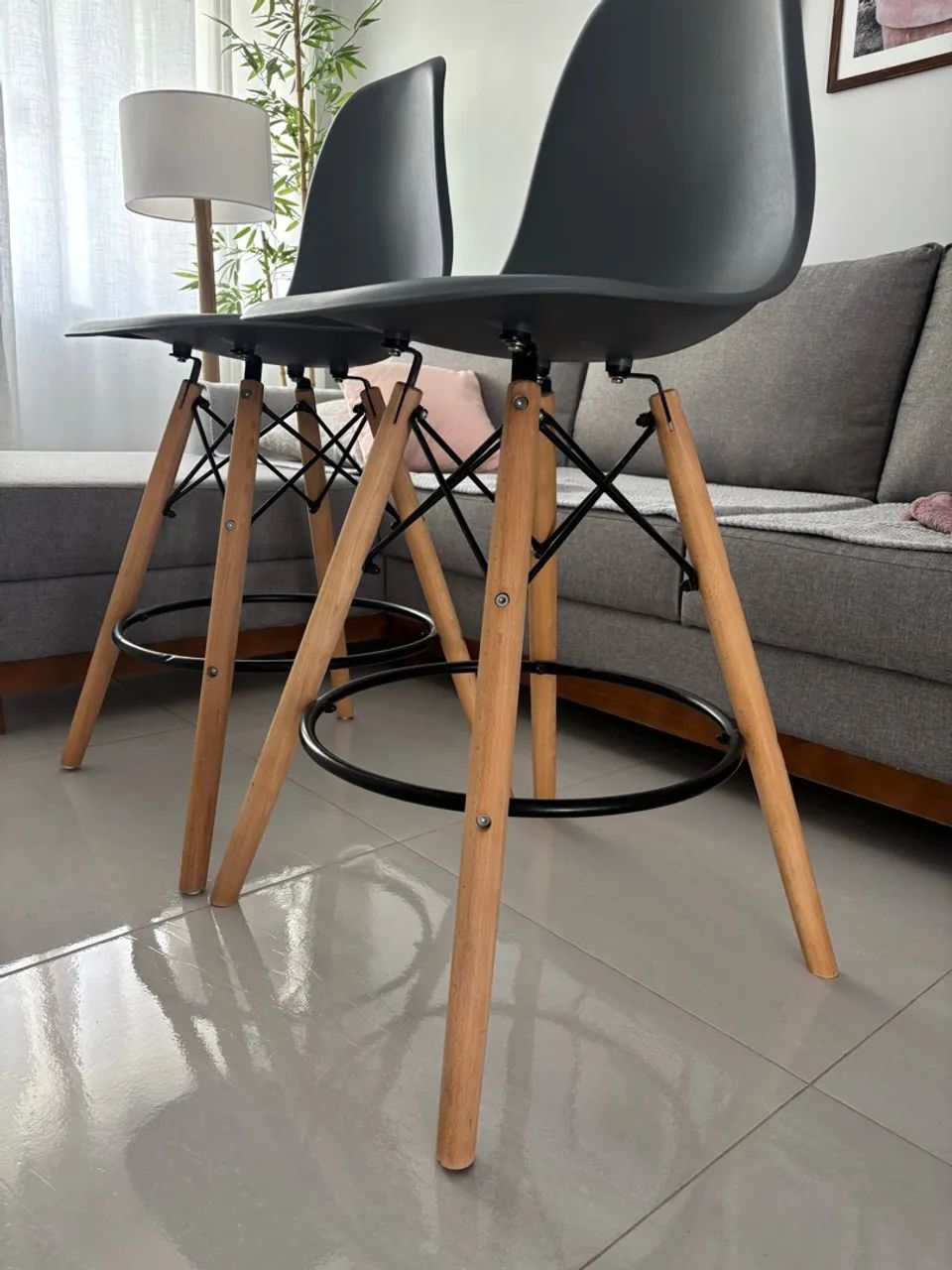 Dupla Banquetas Eames Eifell - Foto 4