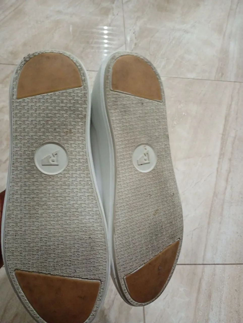 Tênis Casual Off White RS6 GT - Foto 2