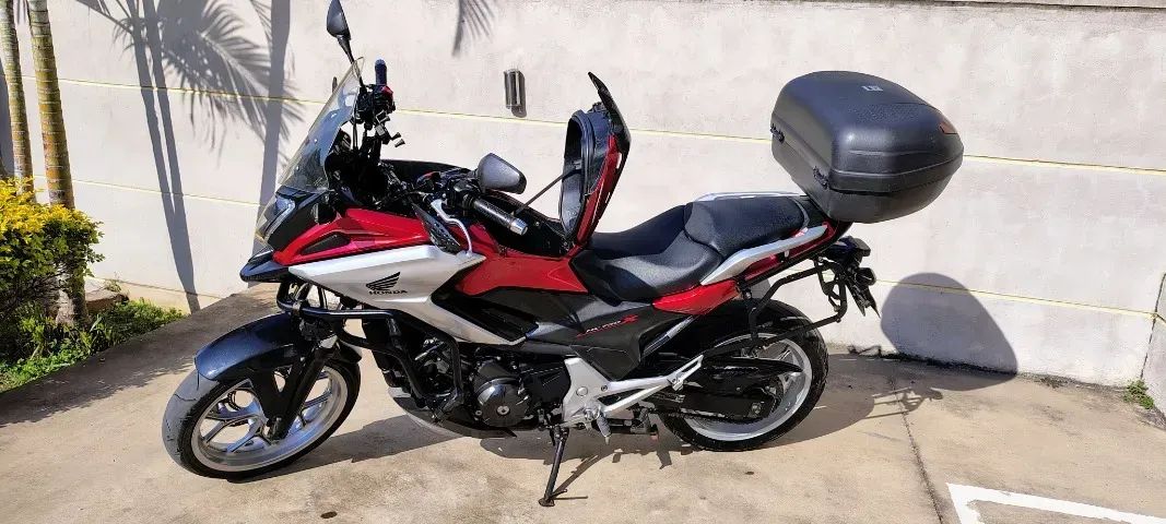 Honda NC 750X 2018 COMPLETA E BAIXO KM - Foto 3
