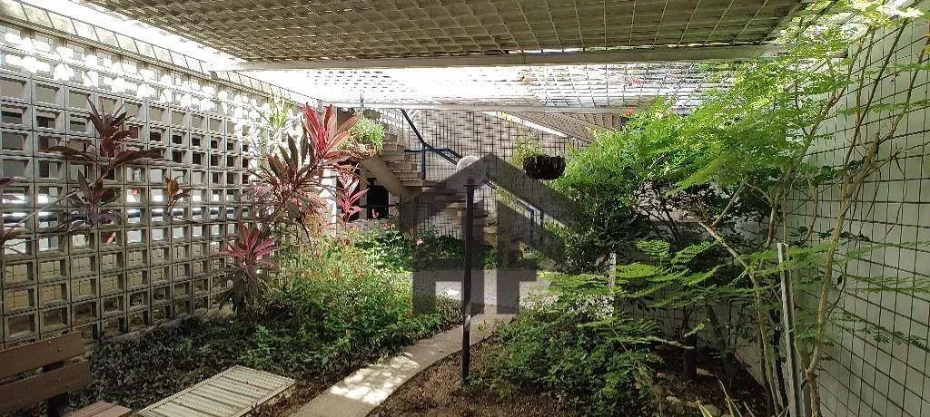 Casa Comercial à venda, com 9 salas, localizada em Casa Forte, Recife - Pernambuco - Foto 3